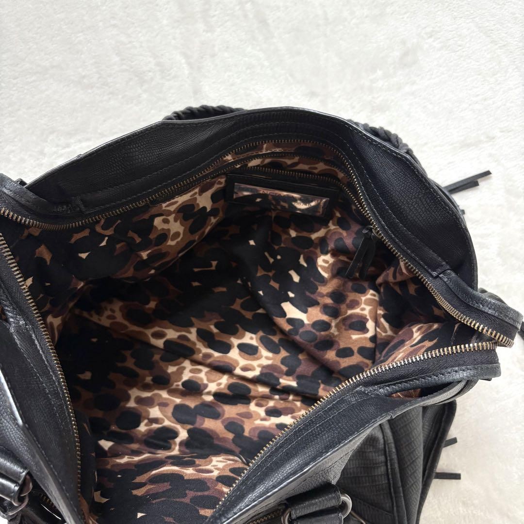 Genuine Pre-Owned Beautiful BALENCIAGA The City Bag Embossed Black Shoulder