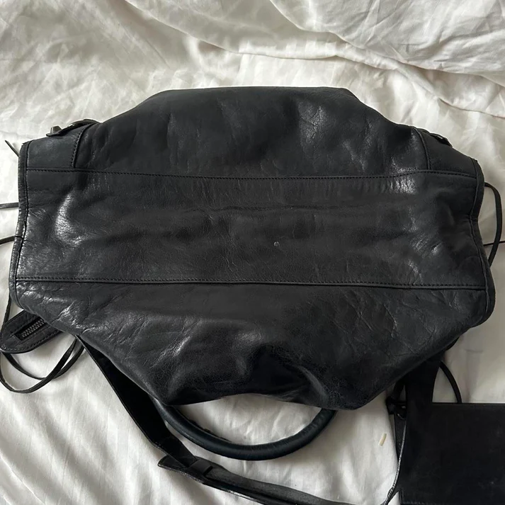 🏵️ Pre-owned Authentic vintage balenciaga city bag 🏵️