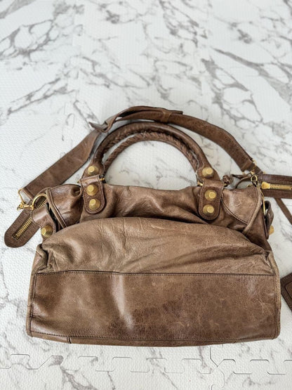 Genuine Pre-Owned Balenciaga City Medium size brown